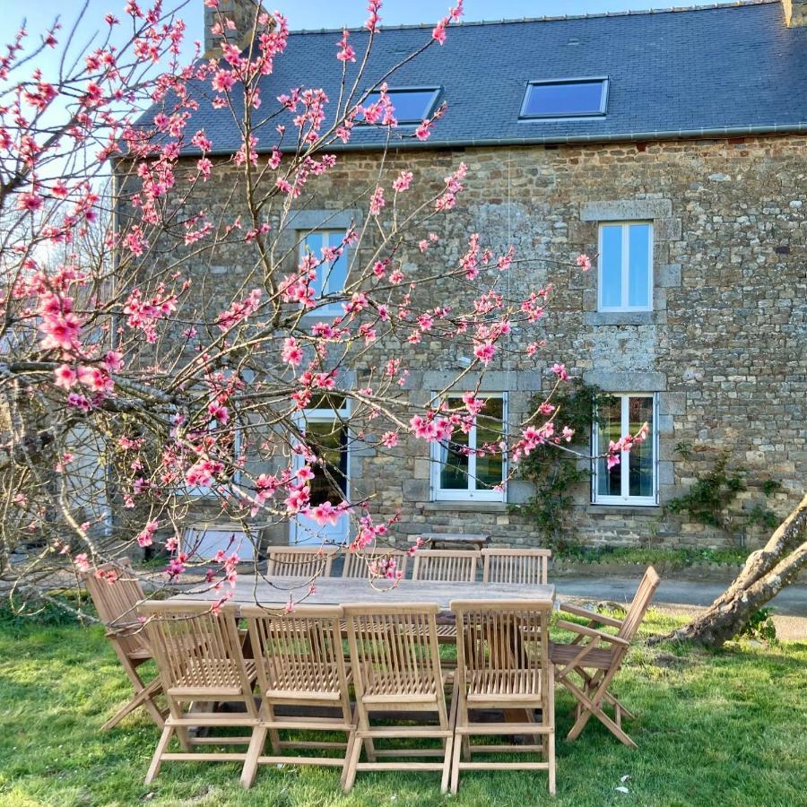 La Breizhidence Bed & Breakfast Combourg Ngoại thất bức ảnh